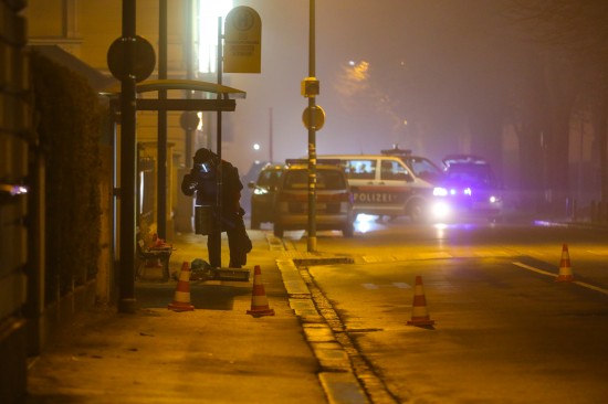 Verdchtiger Koffer lst greren Polizeieinsatz in Wels-Neustadt aus