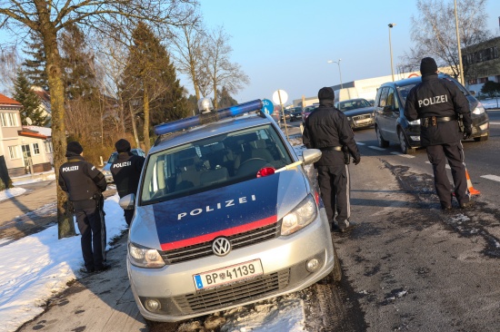 Alarmfahndung nach Raubberfall auf Bank in Linz-Innere Stadt