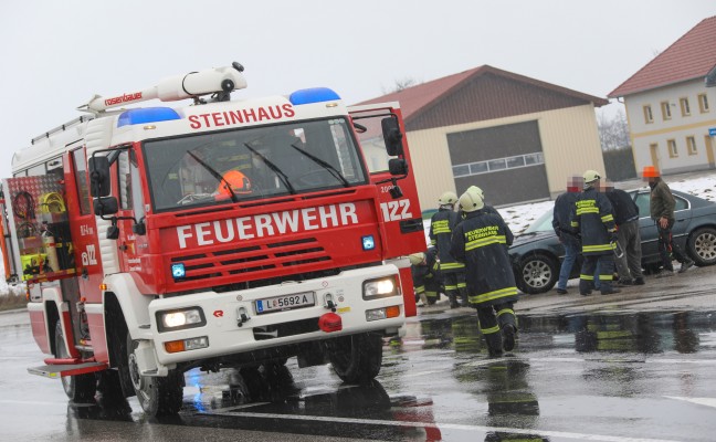 Kreuzungscrash auf der Pyhrnpass Strae in Steinhaus