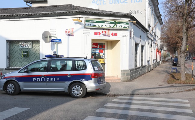 Raubüberfall auf Wettlokal in Wels-Neustadt