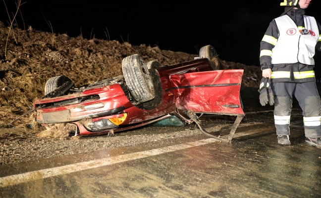 Beifahrer bei Verkehrsunfall in Edt bei Lambach verletzt