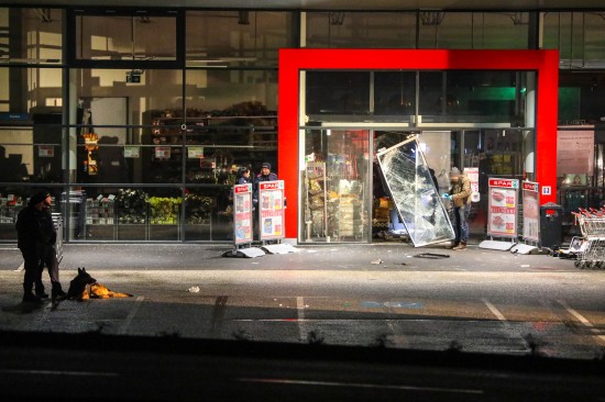 Bankomat aus Supermarktfiliale in Wilhering gestohlen