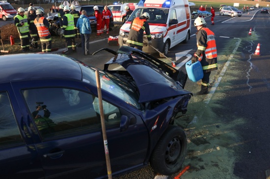 Verkehrsunfall auf der Pyhrnpass Strae bei Steinhaus fordert zwei Verletzte