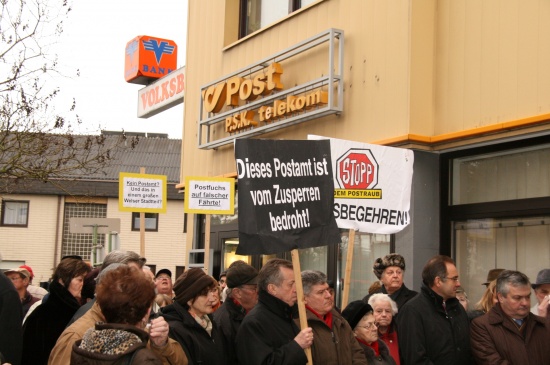 Protest gegen Postamtschließung
