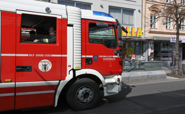 Gemeldeter Gasgeruch in Wels-Innenstadt sorgt für Einsatz der Feuerwehr