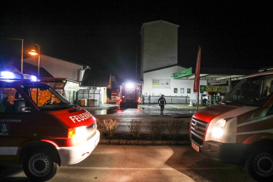 Fnf Feuerwehren bei Brand in Grnburg im Einsatz