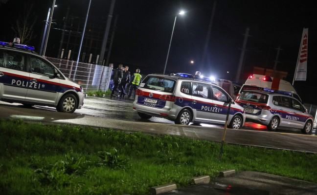 Situation nach Verkehrsunfall in Eferding völlig eskaliert - Unfallbeteiligte festgenommen