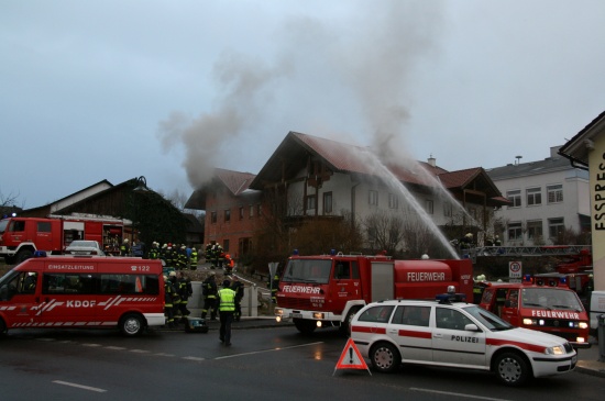 Wohnhausbrand in Schleißheim