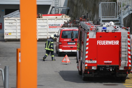 Größerer Einsatz bei Gefahrstoffaustritt in Industriebetrieb in Kirchdorf an der Krems