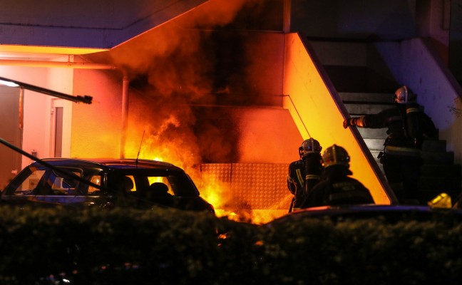 Brand eines Mllcontainers in Wels-Innenstadt sorgt fr Einsatz der Feuerwehr
