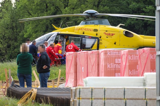 Unfall auf Baustelle in Adlwang fordert einen Schwerverletzten