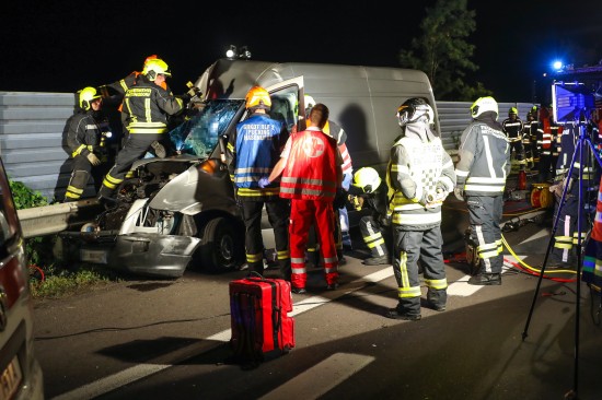 Tödlicher Verkehrsunfall auf der Welser Autobahn bei Pucking
