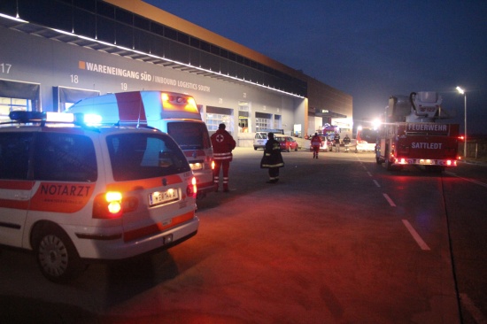 Feuerwehr und Rotes Kreuz in Sattledt im Einsatz