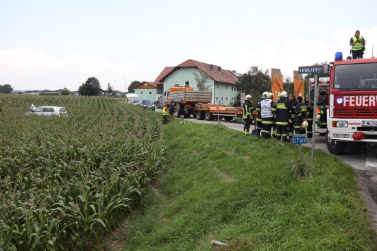 Crash zwischen LKW und PKW in Gunskirchen endet glimpflich