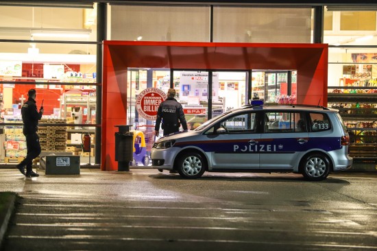 Versuchter Raubberfall auf Supermarkt in Wels-Pernau