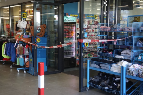 Messerattacke im Geschäft eines Einkaufszentrums in Linz-Kleinmünchen-Auwiesen